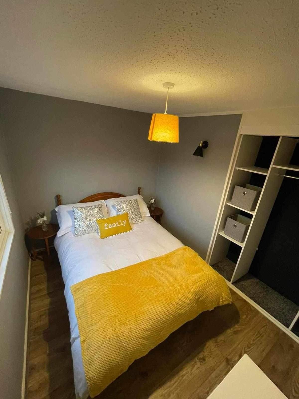 180 River View Cabin Caeathro Экстерьер фото